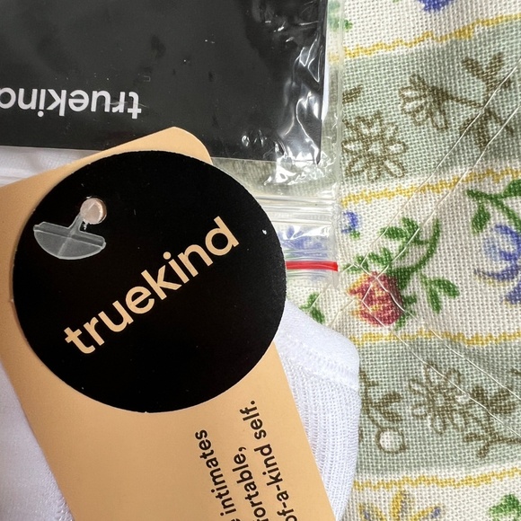 Truekind Shaper Bra Daily Comfort Wireless White Size XL New With Bra Extender - Picture 6 of 7